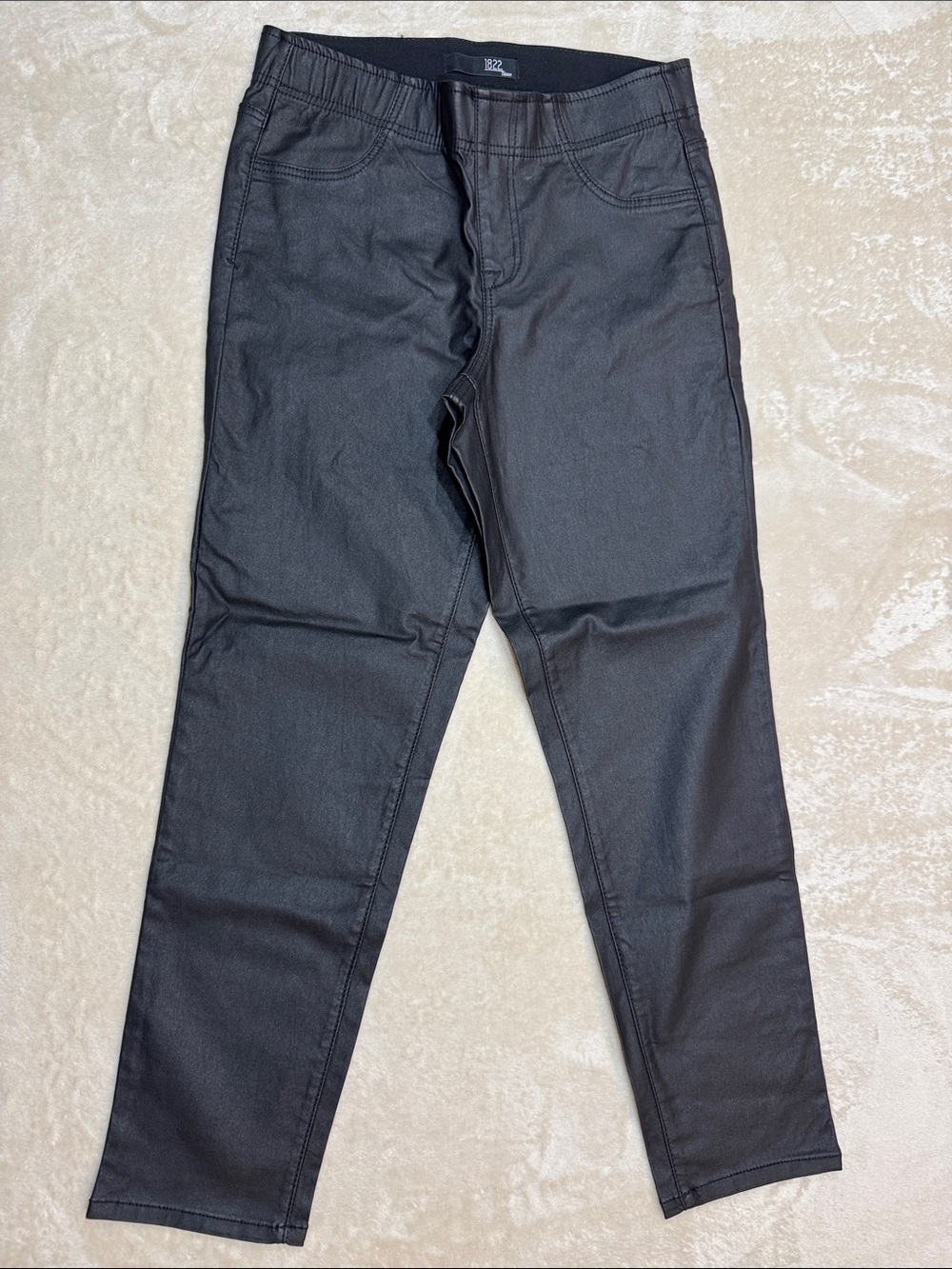 1822 Denim Black Straight Jeans